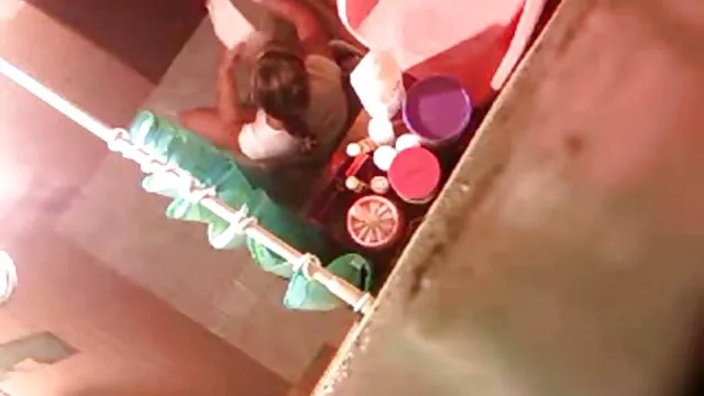 Consolador anal entre lesbianas