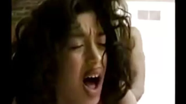 Dos lesbianas rubias sin inhibiciones.