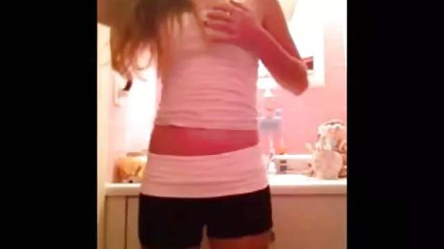 Sexo caliente follando con dos pollas